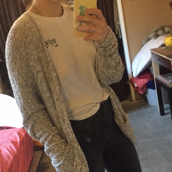 Oversized Heather Gray Cardigan - Picture 2 of 3